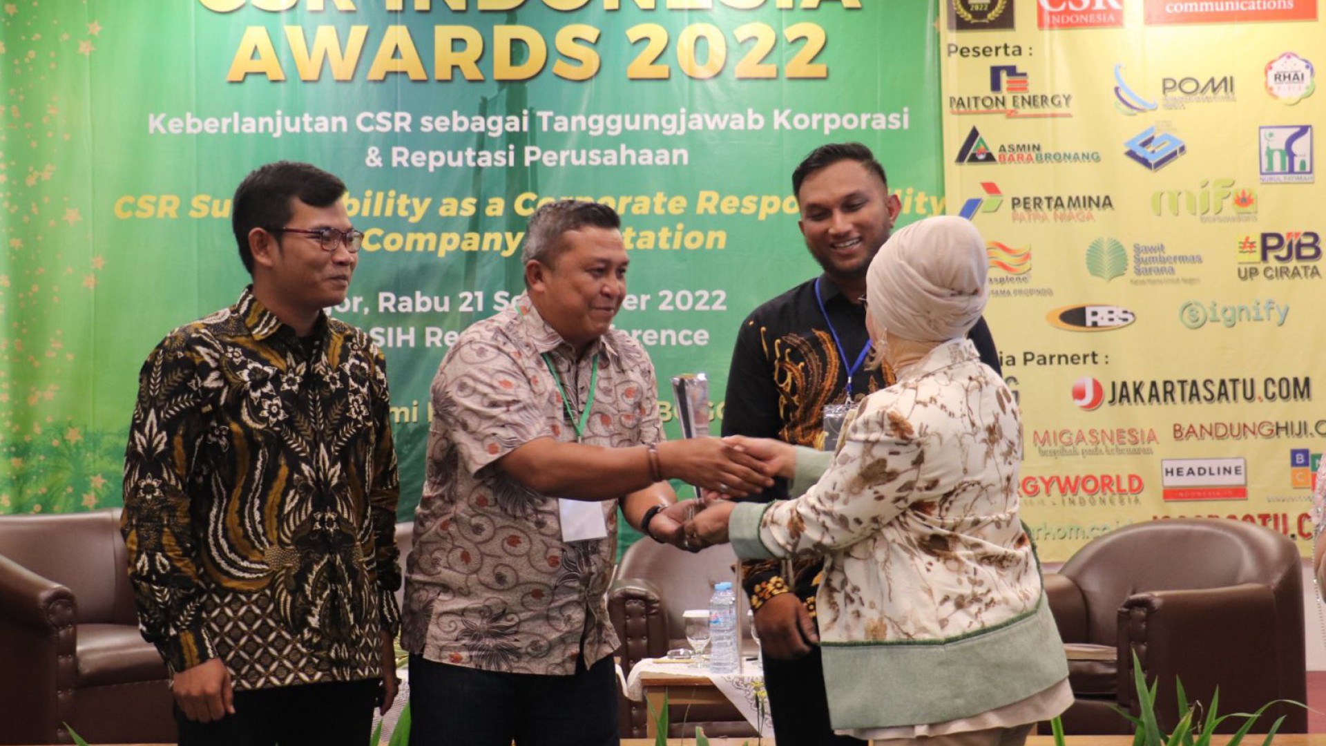 PT Mifa Kembali Raih CSR Indonesia Awards 2022 Peringkat Gold